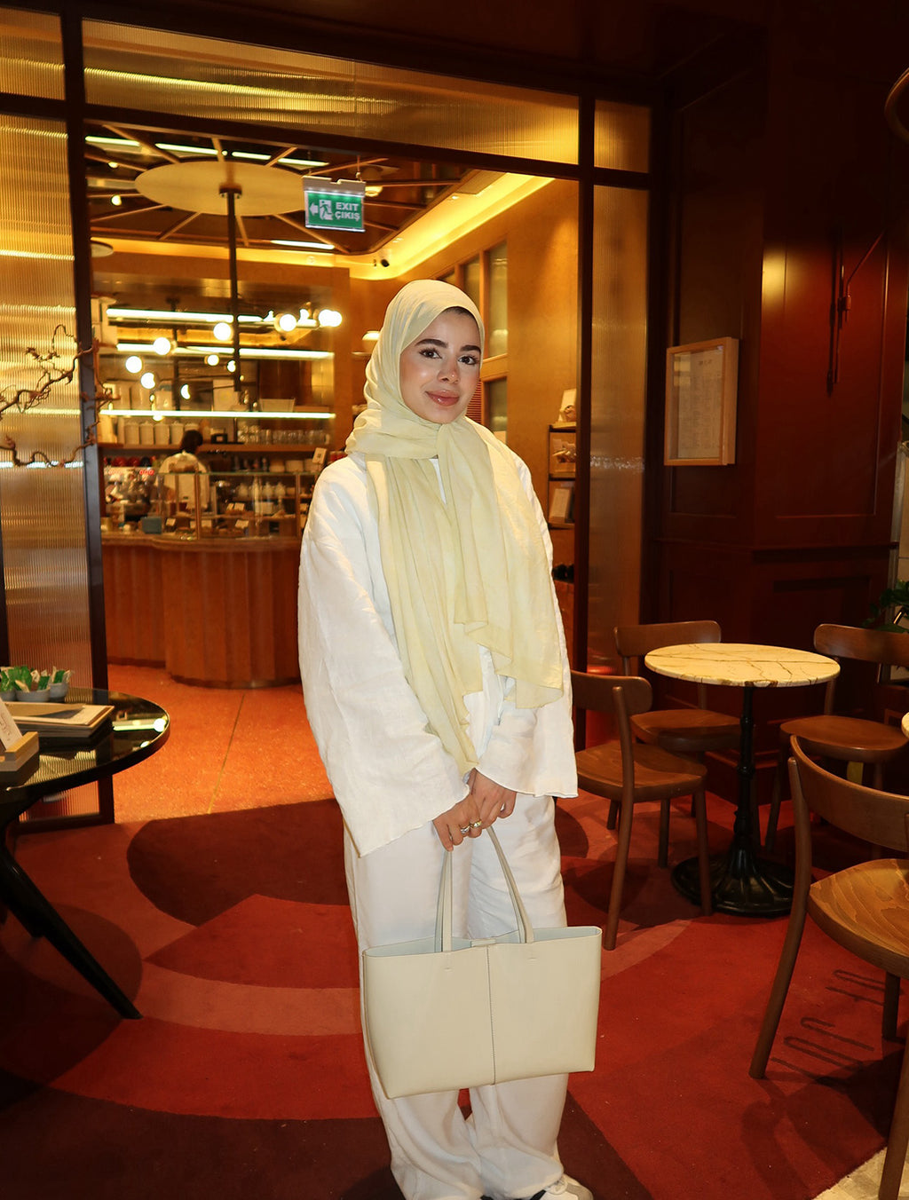 Butter Yellow Vinte